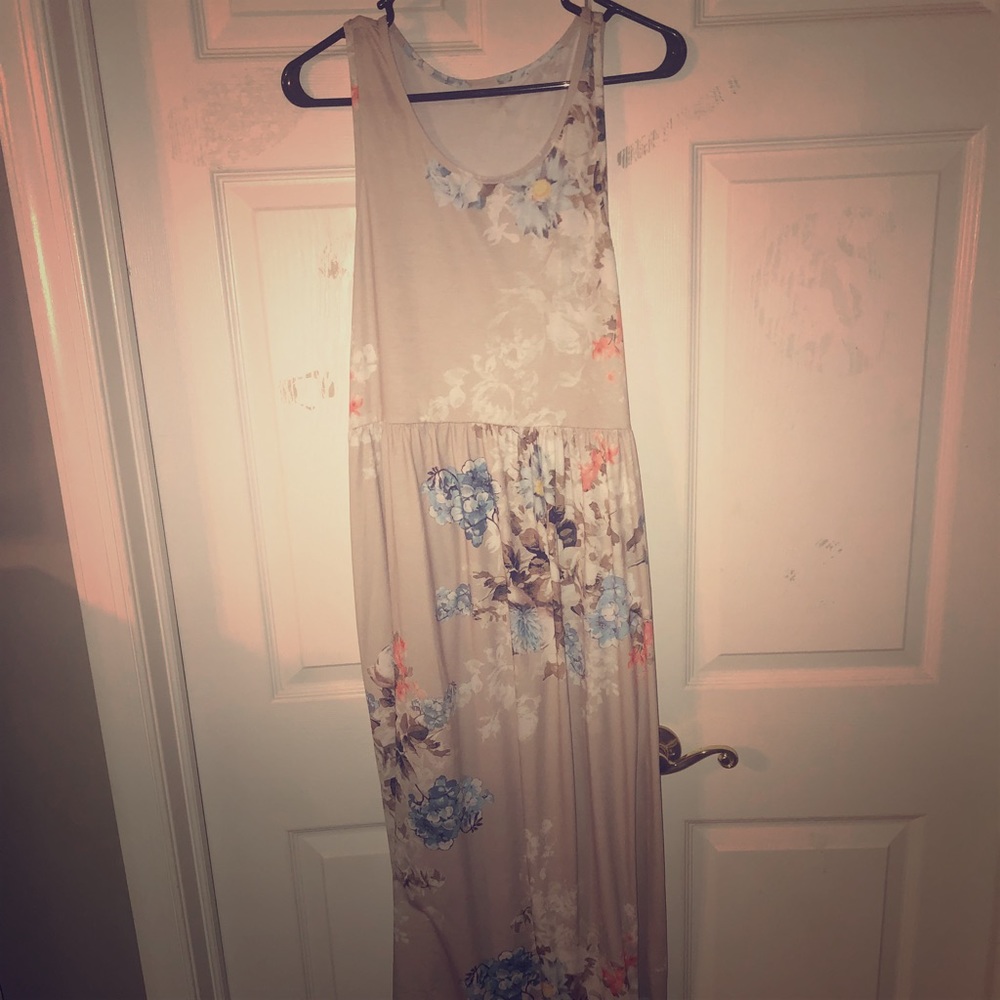 Floral maxi dress